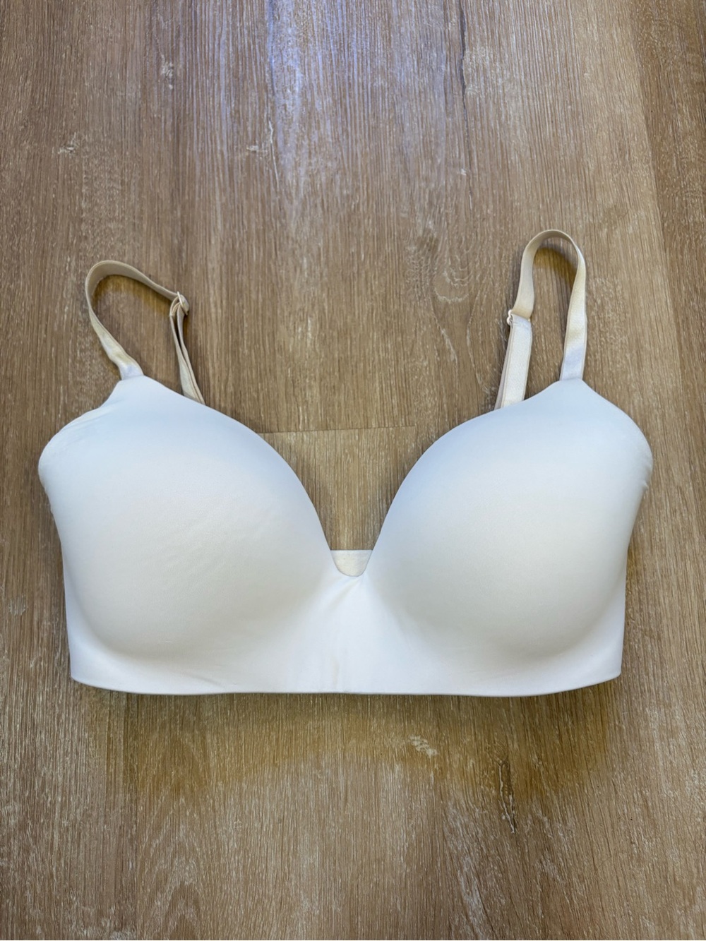 Victoria’s Secret T-Shirt Lightly Lined Wireless Bra